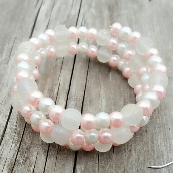 Pink White Wrap Bracelet And Earring Set Handmade New - Picture 2 of 4